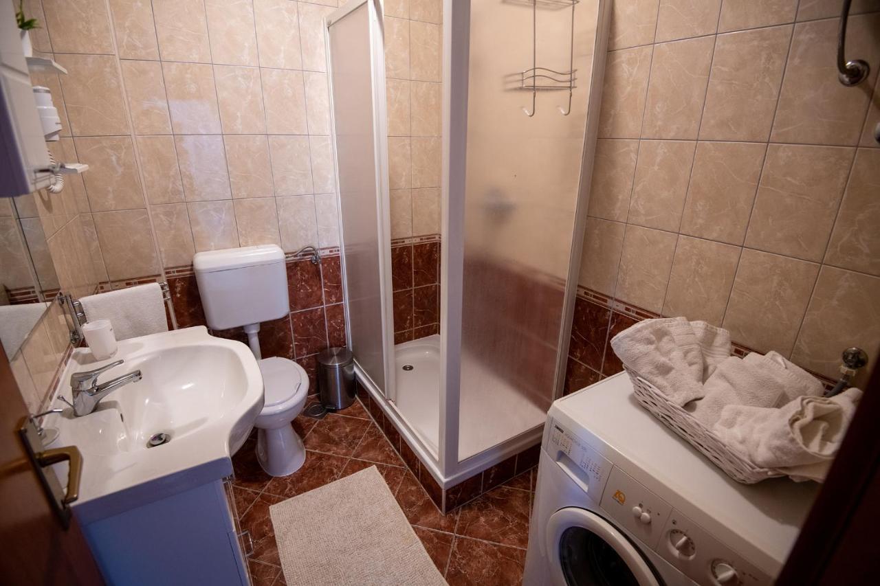 Apartments Mamut Trogir Exterior photo